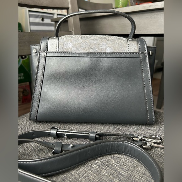 Michael Kors Bag - Picture 7 of 8